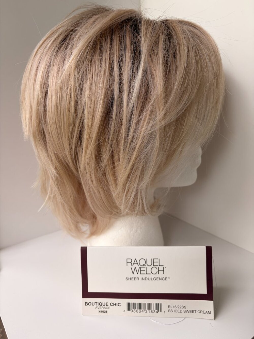 NWT Raquel Welch BOUTIQUE CHIC, RL16/22SS, LF, Avg Cap Synthetic Wig - Picture 4 of 13